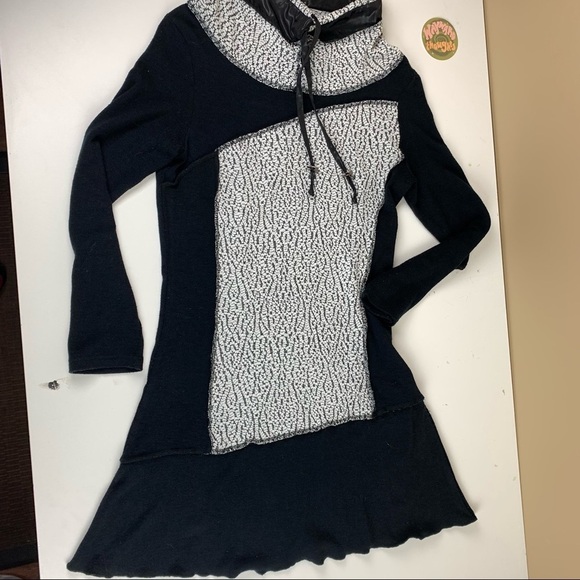 ROBERT Kitchen I Black White I Sweater Tunic Dress - Picture 5 of 11